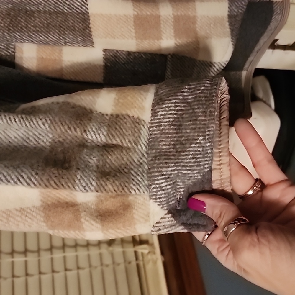 Flannel - Picture 4 of 4